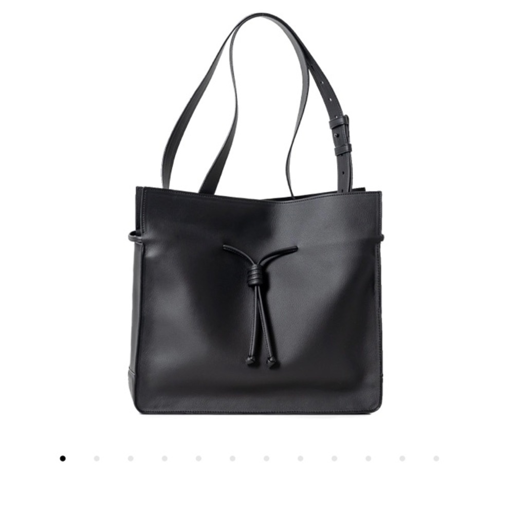 Medium Shopper